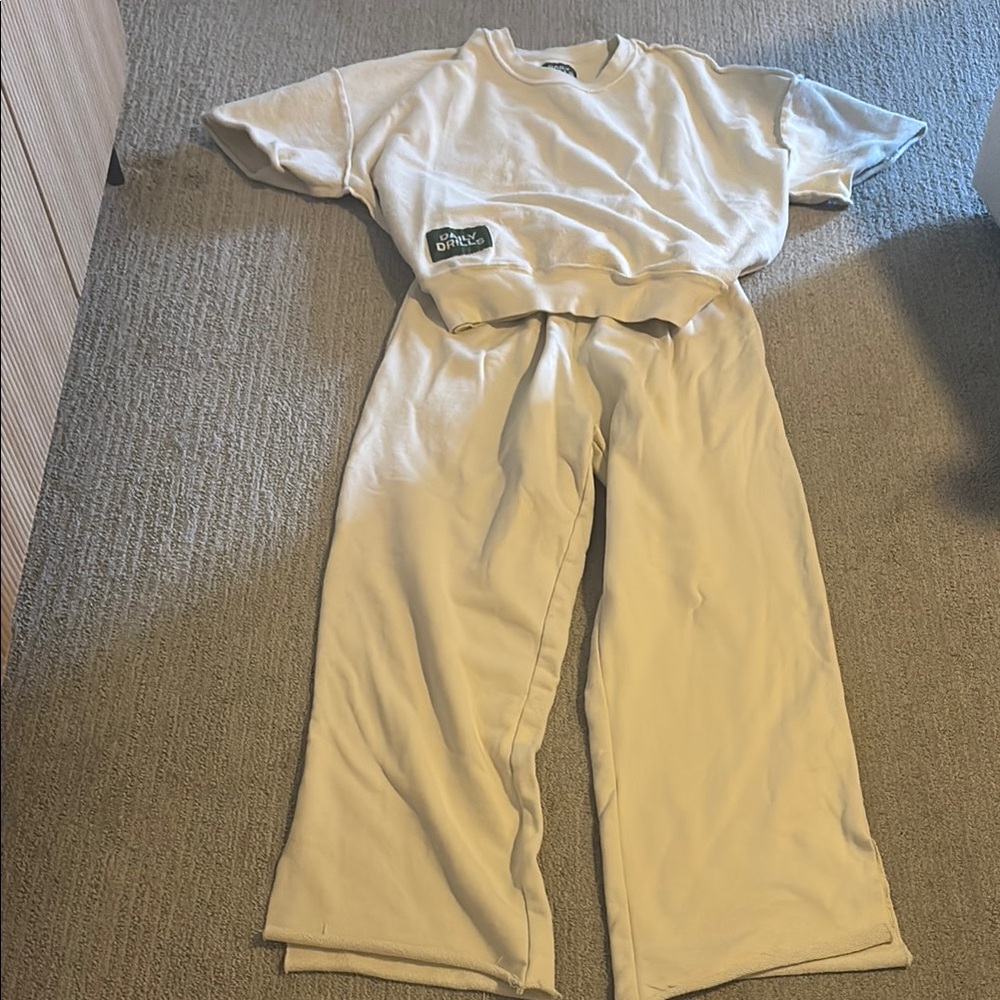 Daily Drills Cream Lounge Set